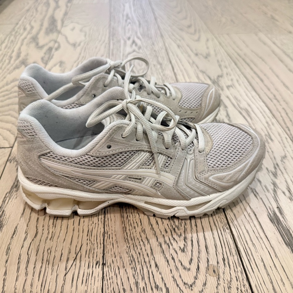 ASICS GEL-Kayano 14 Sneakers | Simply Taupe / Oatmeal | Women’s 8
